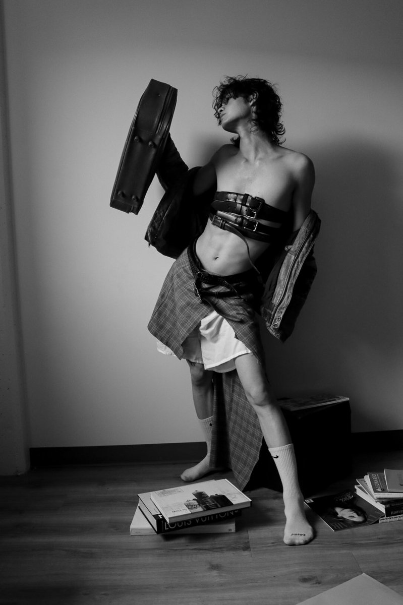 hautegluez's tweet photo. Alternative edits from my look book pt. 2 @ https://t.co/gackfTbvsy on instagram and threads https://t.co/KMqnT6WadF