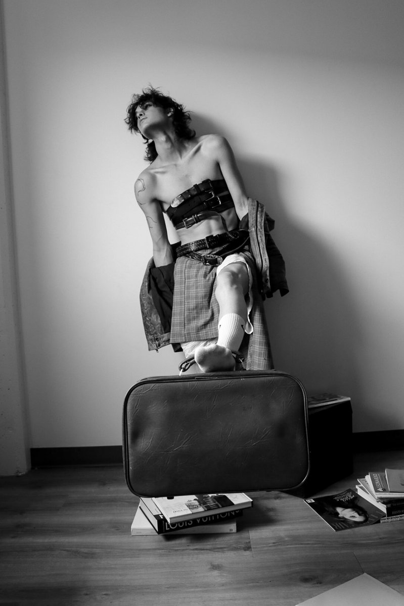 hautegluez's tweet photo. Alternative edits from my look book pt. 2 @ https://t.co/gackfTbvsy on instagram and threads https://t.co/KMqnT6WadF