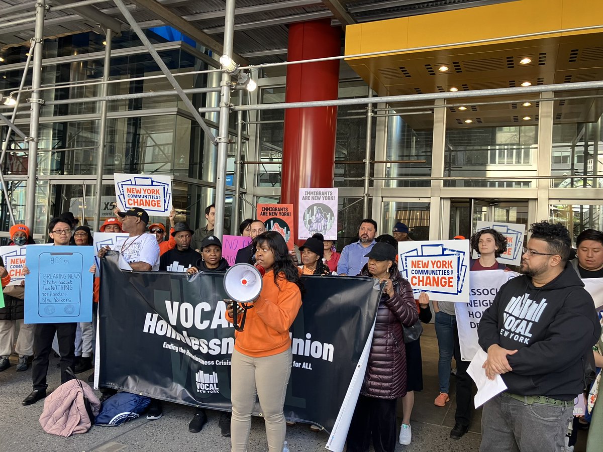 New York’s youth are suffering and housing vouchers are an essential tool to combat youth homeless. @nychyorg is making a powerful statement of the need for @GovKathyHochul to get behind #havp
