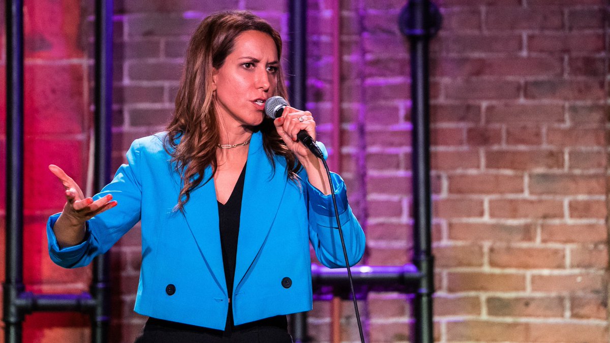 That's right! @RachelFeinstein will be BACK on our stage next weekend 🤣 Secure tickets to see her LIVE from April 25-27 👉 livemu.sc/3xL4unA 🎟