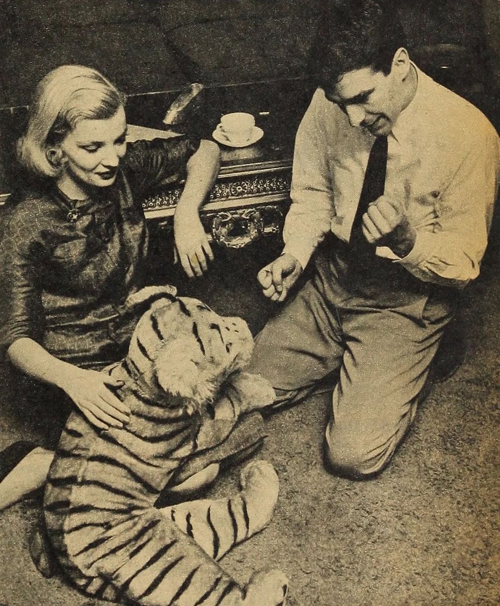 This week, reigning ACPT champion <a href="/gpaolopasco/">Paolo Pasco</a> stops by for a chat, but not before Ryan and Brian learn a few new facts about defiant bagel slingers, George Lopez, and the curious lives of Captain and Tennille. buff.ly/3K5FPyh #crossword #podcast #acpt