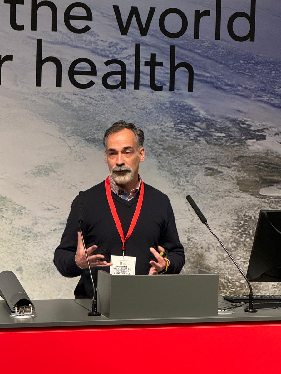 There is a perception that people & AI are in opposition. Fears exist around substitution of knowledge, but moving towards augmentation - Prof @MarkSujan at the Improving Healthcare Outcomes through AI conference at @RCSI_Irl. Need to design AI w/ clinical reality in mind from