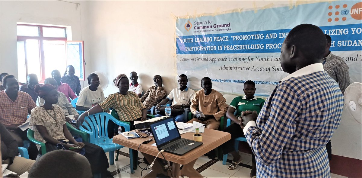 @UNFPA 🇸🇸 with funding from @UNPeacebuilding implements youth and peacebuilding projects while engaging communities on ground. @MasaleSarah joined @UN DSRSG/RC/HC @kikigbeho to welcome the first @UNPeacebuilding Fund partner visit to #SouthSudan.