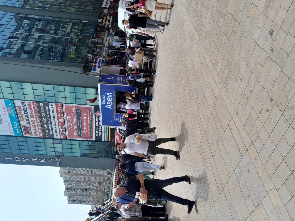 Ülkenin düştüğü durum yıl 2024 yemek kuyruğu
<a href="/istanbulbld/">İstanbul Büyükşehir Belediyesi</a> <a href="/XTurkiye/">X Türkiye</a>