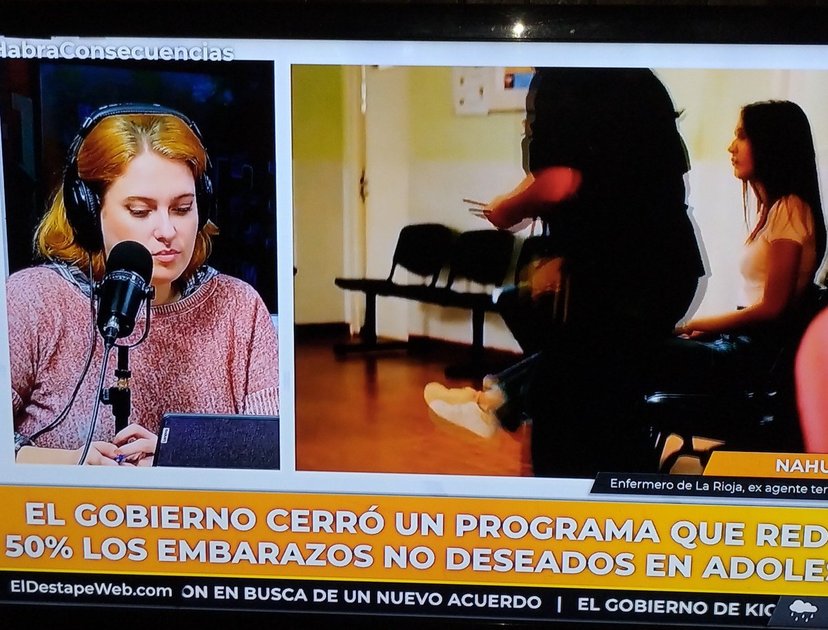 Por acá también @arilijalad Escuchando / mirando #HabraConsecuencias antes de salir .