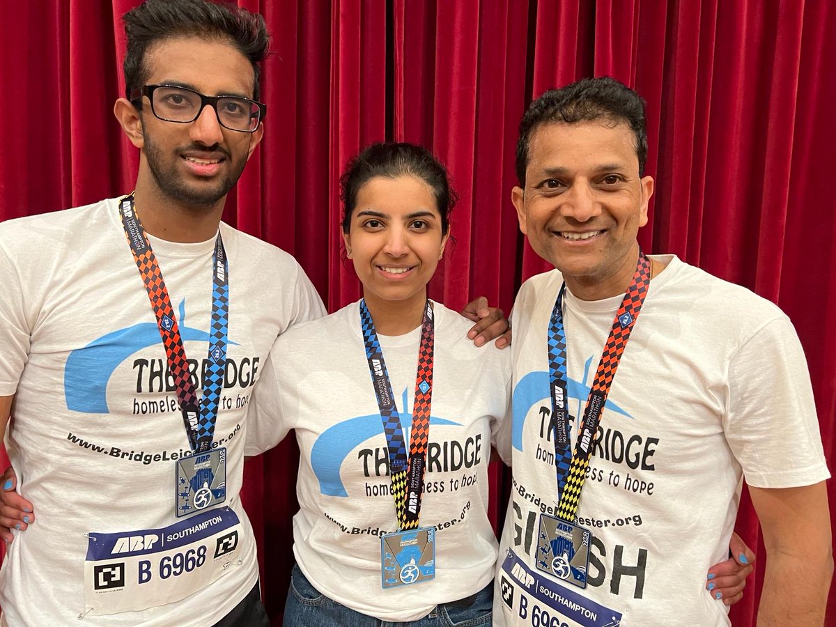 Congratulations to Dr Girish Kunigiri, who alongside his son, Adithya and daughter, Ankitha completed the Southampton Marathon on Sunday in aid of @LeicesterBridge Raising an incredible £5000 for our charity. Thank you! 🏃‍♂️🏃‍♂️🏃‍♂️