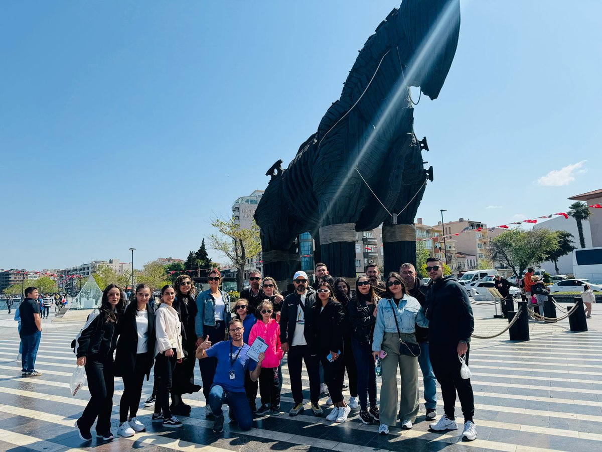 guidehasank's tweet photo. Anadolu'yu en iyi ve doğru bir şekilde biz Türk turist rehberleri tanıtırız! Bizlerin tur araçlarından indirilmesi büyük bir milli güvenlik açığı doğuracaktır!
#YerliveMilliRehberineSahipÇık https://t.co/Rvo9mwBRGP