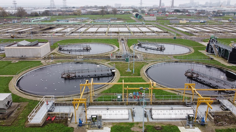 In south west London, two more sewage treatment works are now converting your waste into biomethane – which basically means we’re using 💩 as a source of energy! Combined, Beddington and Hogsmill are now producing enough to power over 2,000 homes ⚡ #NextStopNetZero