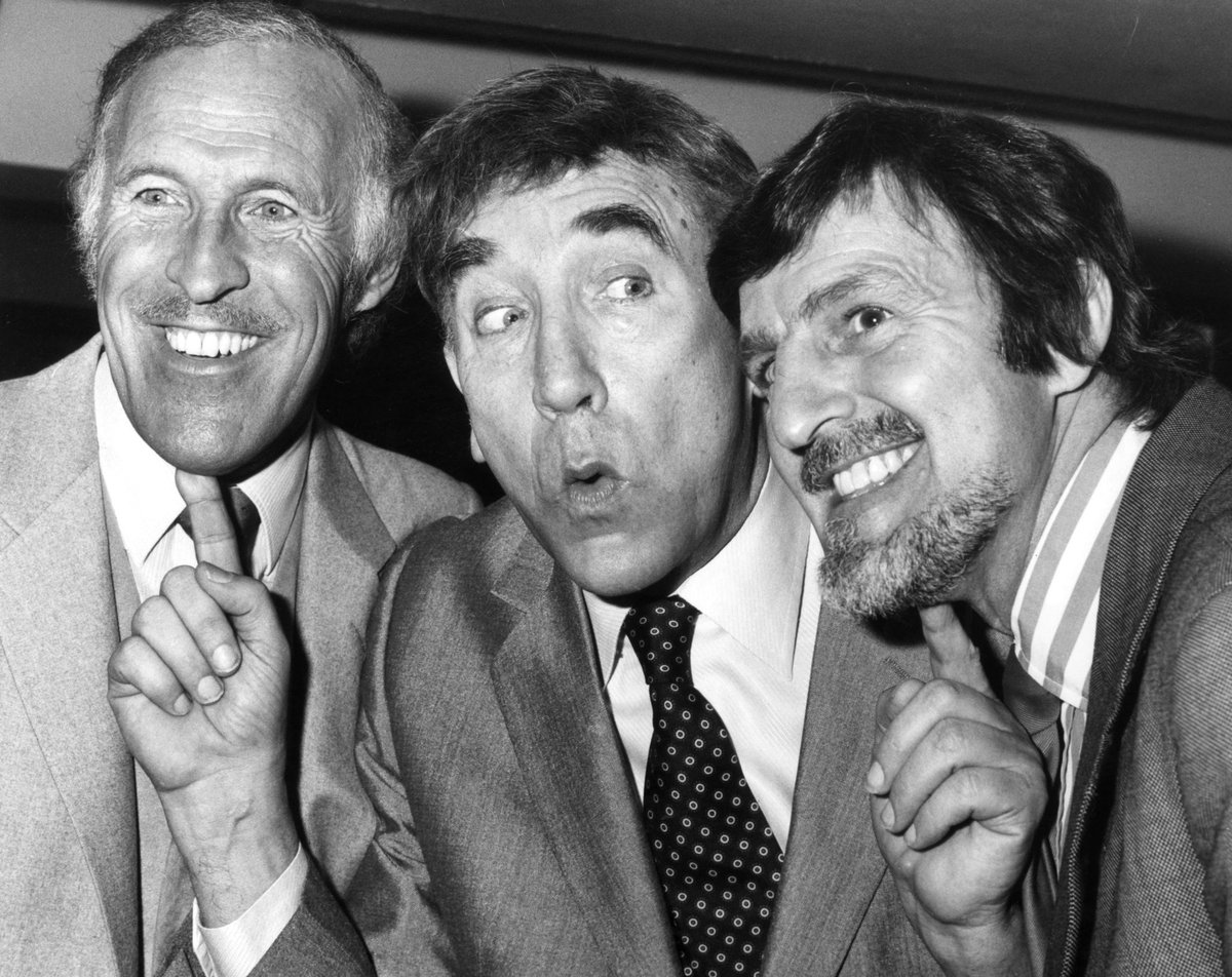 Bruce Forsyth, Frankie Howerd & Jimmy Hill measure chins…(Jimmy wins by a whisker)