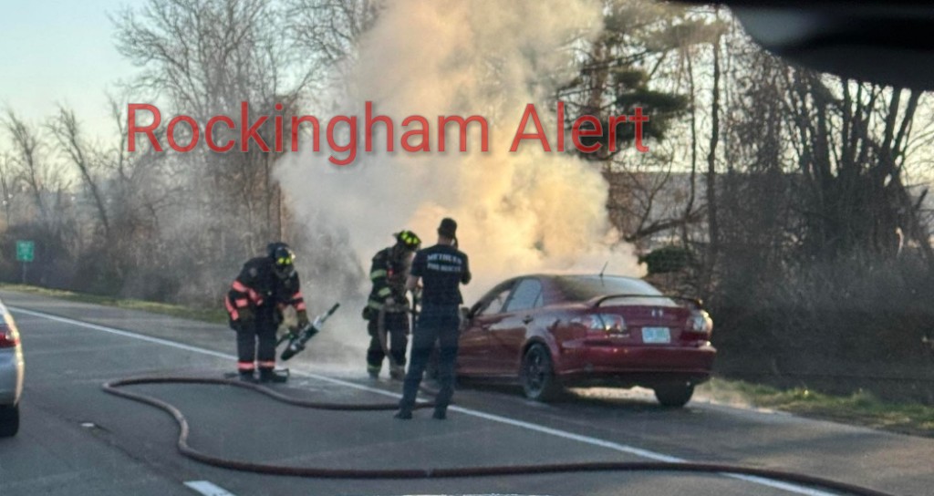 (OOA) Haverhill, MA *VEHICLE FIRE* Interstate 495 NB at Exit 106 (Ward Hill) - Vehicle fire on the right shoulder, right lane closed, use caution, moderate delays reported in both directions - 4/16 - 07:01 #MTraffic #I495 #HaverhillMA
