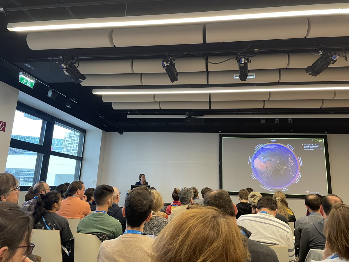 First time at #EGU24; thankfully not as hot as INQUA IYKYK! Looking forward to a great week of talks and colleague catch ups! 🇦🇹🍺