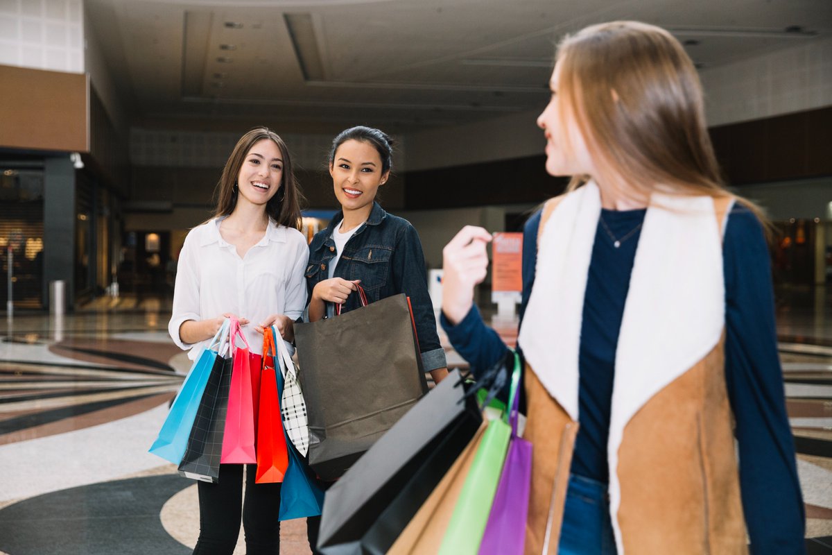 9/10 Identify your customers' buying behavior types! 🛒 From habitual buyers to variety seekers, understand what drives your customers' purchasing decisions. 🤔 #ConsumerBehavior