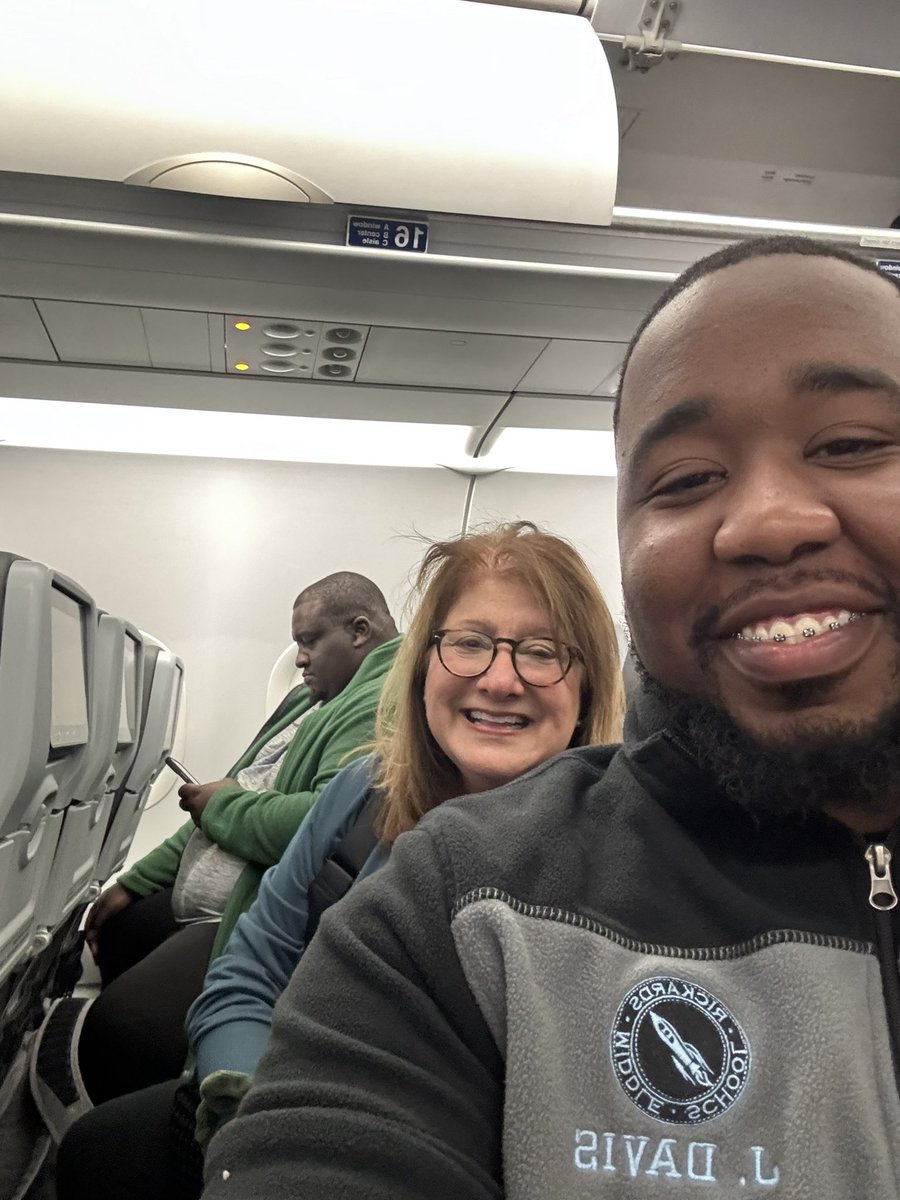 Heading to NYC & getting to sit with @rmsmrdavis! Fun surprise, extra bonus! Looking forward to a fabulous conference. @Canes_Principal @Hurricane_AP @BCPS_Magnet @browardschools @JRickardsMiddle @Rickards_JEG