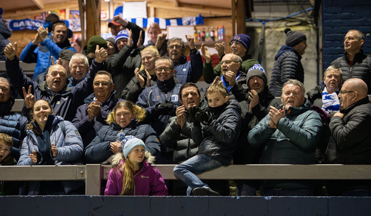 Safe travels to everyone making the extremely long trip down to Crawley tonight 🚎 #WeAreBarrow