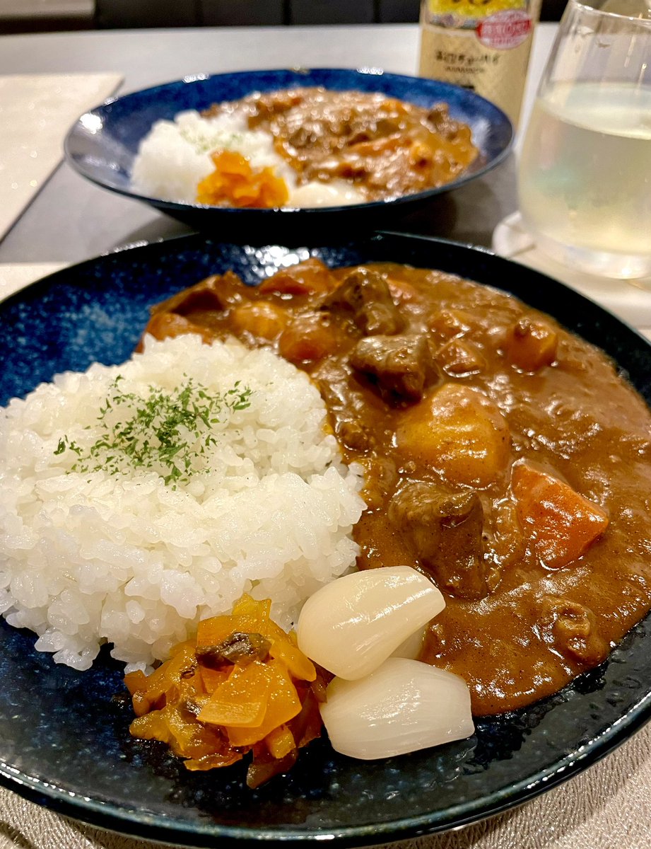 自家製ビーフカレー🍛❣️新じゃが❣️新玉ねぎ❣️牛肉2種❣️鶏肉少し配合❣️にて乾杯です❣️😊🍺