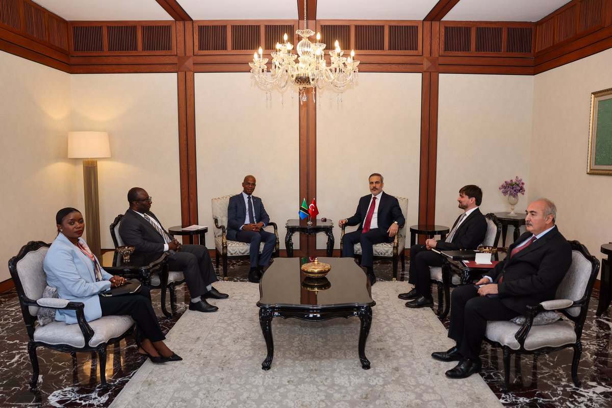 Minister of Foreign Affairs @HakanFidan hosted January Yusuf Makamba, Minister for Foreign Affairs and East African Cooperation of Tanzania, in Ankara. 🇹🇷🇹🇿