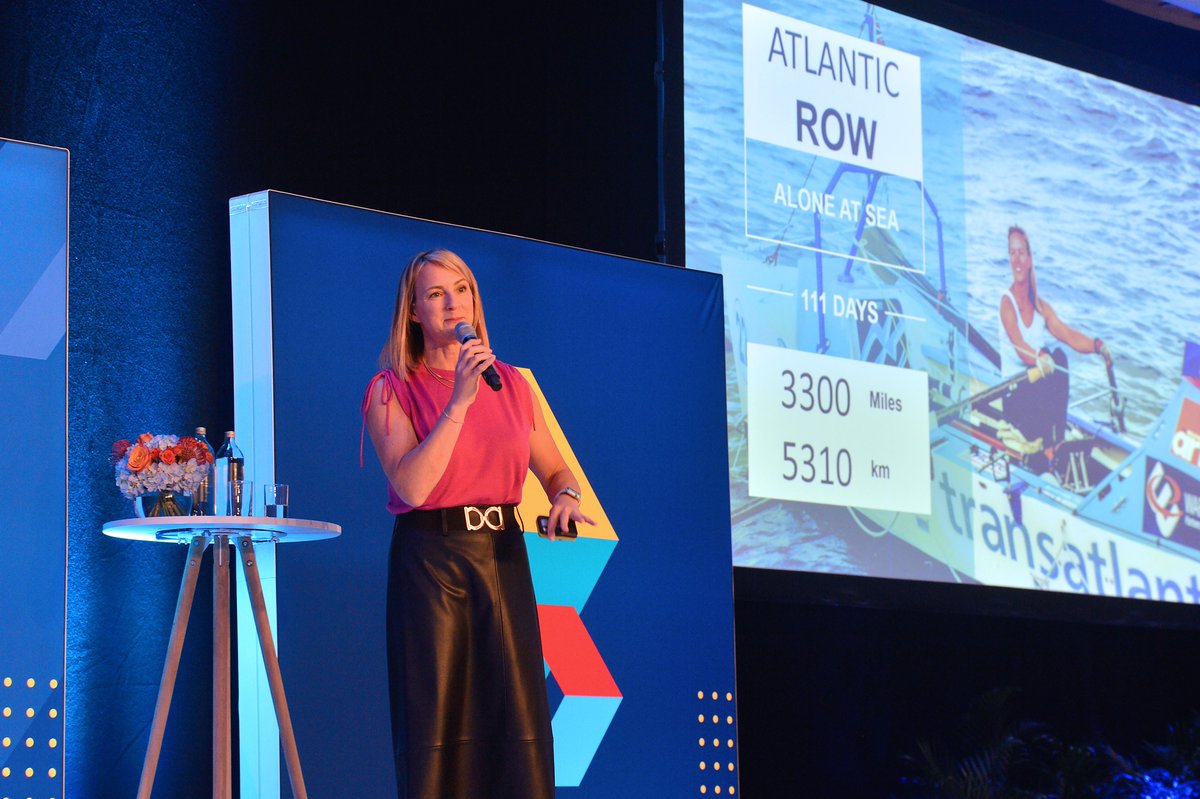 Deltek_Intl's tweet photo. What a session by our keynote speaker, @DebraSearle , at Deltek Project Nation Live in London! Debra ignited the audience’s imagination and determination with her approach to work and life, even when things get tough. A truly enlightening experience!
#DeltekProjectNationLive https://t.co/zLQgwRx94j