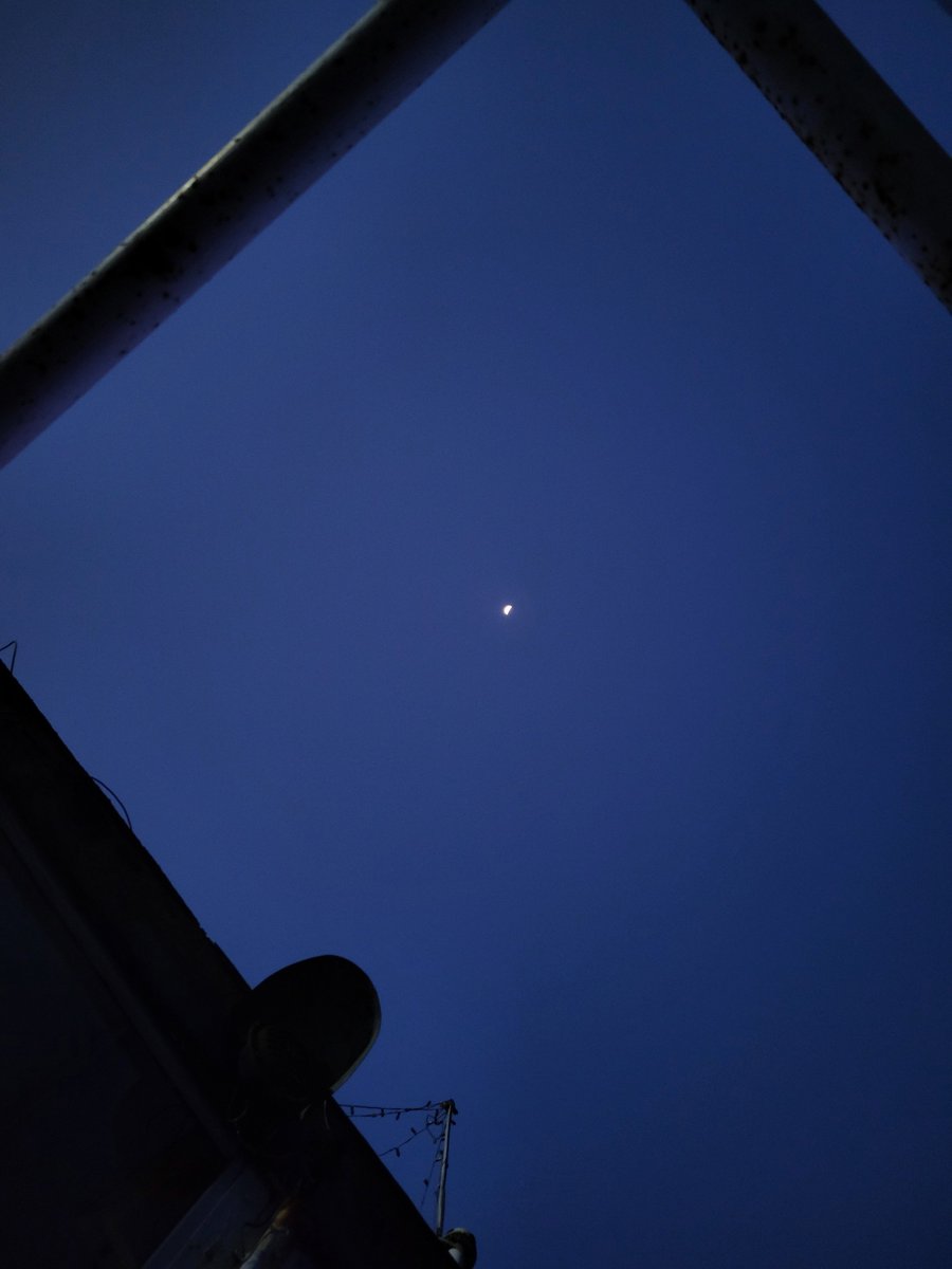_aayerhs's tweet photo. Daily sky photo (37) https://t.co/GBf7yEmpsq