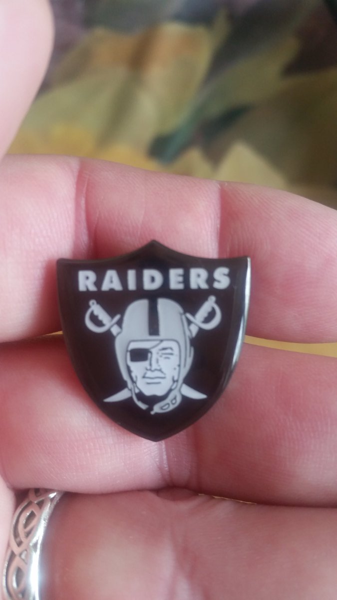 Postie bought a prezzie off @pissedbear today.....now I can represent #RaiderNation in S.Wales everyday