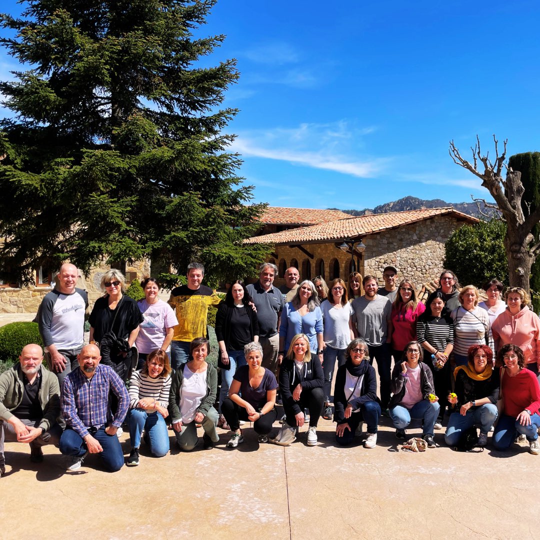 FTrams's tweet image. Aquest cap de setmana vam dur a terme el primer Stage d’equips directius de les escoles associades a Tr@ms. 
 
A banda d’estrènyer lligams, vam realitzar diverses activitats i treballar aspectes com la gestió emocional, el lideratge positiu i la cohesió de grup.
 
#sharetolearn