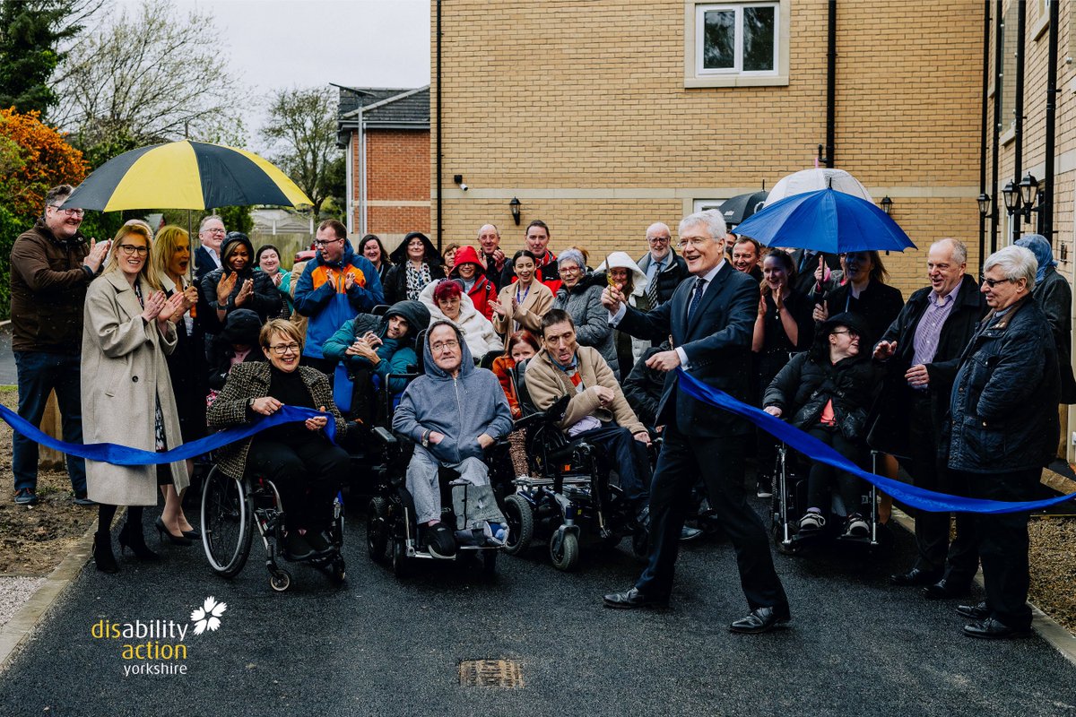 Last week, we celebrated the opening of St Roberts Grove, a cutting-edge assisted living development in Harrogate! Led by Paralympian Baroness Tanni Grey-Thompson and MP Andrew Jones, the launch signified a step towards independent living for disabled people in our community.