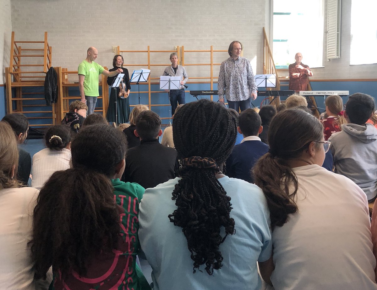 #Leerorkest Gooise Meren is deze week van start gegaan in #Bussum op de Sint Vitusschool! Lees hier meer: leerorkest.nl/leerorkest-goo… #muziekonderwijs #muziekeducatie #muziekles #basisonderwijs #po #muziekles #kunst #cultuur