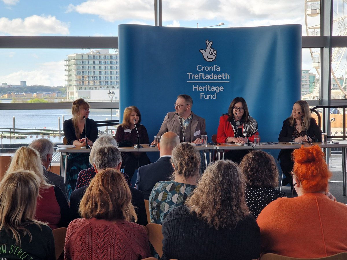 Panel: @DelythJewellAM – MS for South Wales East, Chair of @SeneddCultureIR @Eilish_McGu – Chief Executive, The National Lottery Heritage Fund Nia Williams – Director of Learning and Public Programmes, @AmgueddfaCymru Eirwen Hopkins – Richard Burton Archives @SwanseaUni