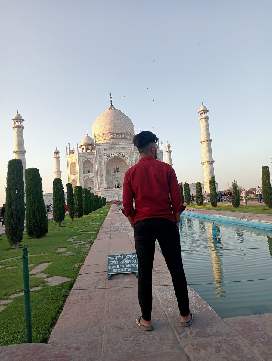 Where Love Becomes a Legend 😎
Finding myself at #Tajmahal #India