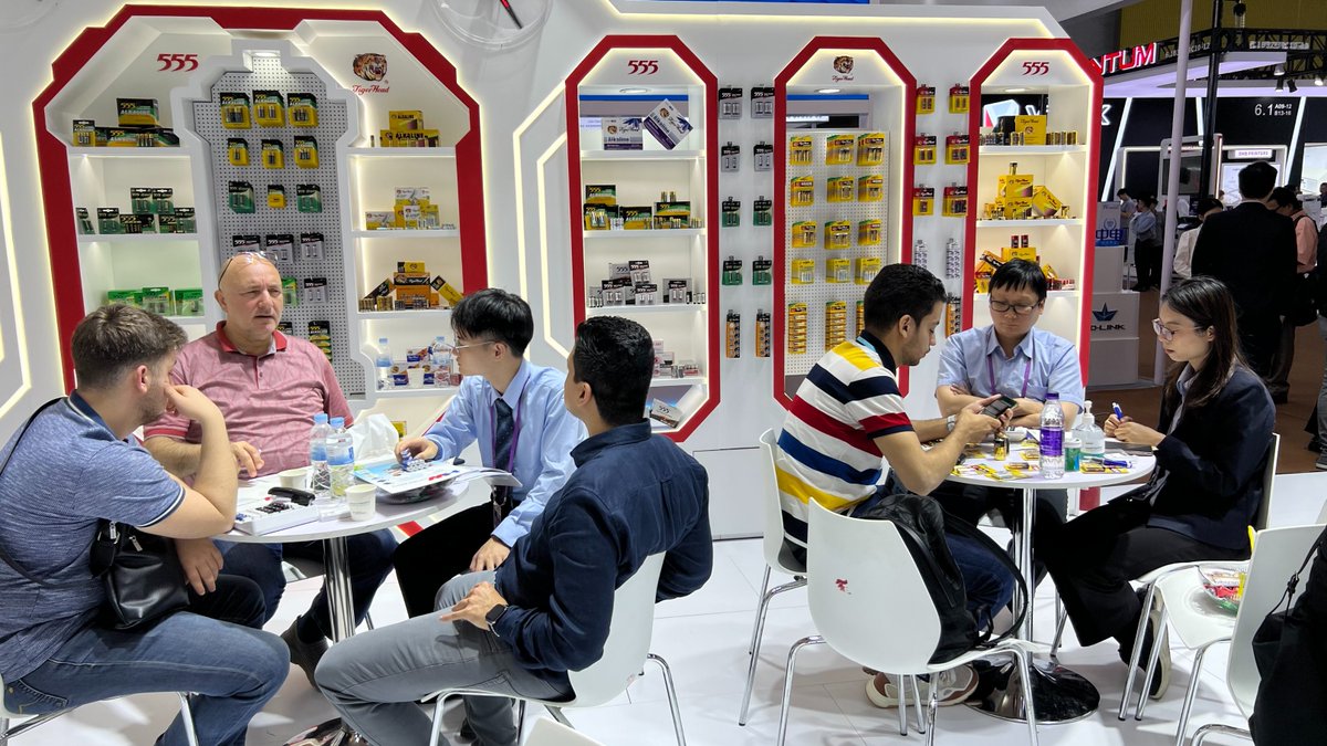 tigerheadchina's tweet photo. 🌟 Canton Fair Update! 🌟
Our booth is a treasure trove of top-quality Alkaline Batteries! 🔋💫 Visitors are flocking to explore the richness of our battery lineup, impressed by the superior quality and diverse range available. 
#alkalinebattery #tigerheadbattery #MadeInChina https://t.co/0n8hRaqsME