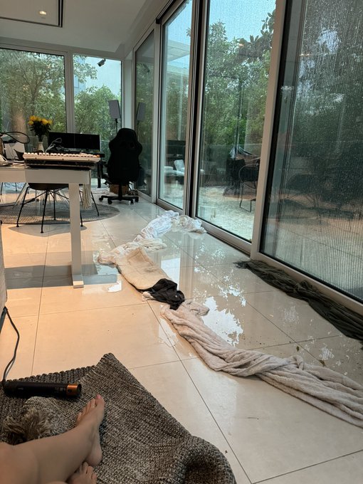 Official token 2049 indoor pool party. DM me for invite https://t.co/Vuo2bVYLi9