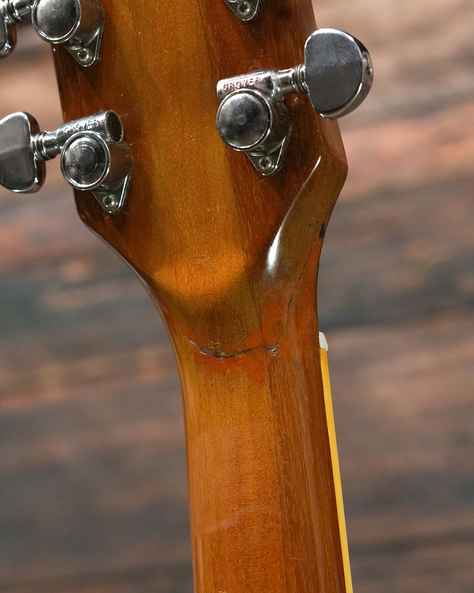 218 Guitars on X: 
