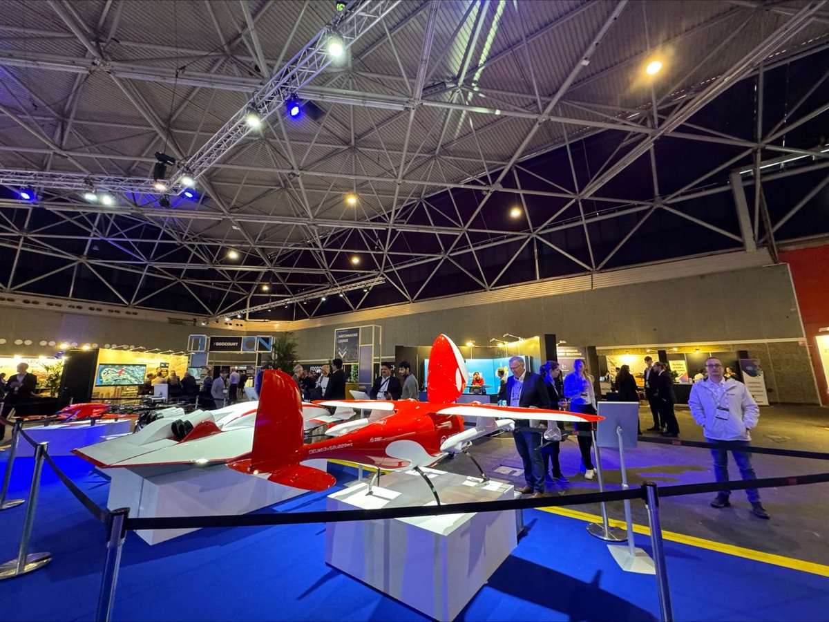 drone_talks's tweet photo. Stay tuned! Details are coming soon ๐๐
@Amsterdamdrone @NATS @stengineeringna
#AmsterdamDroneWeek #ADW24 #drones #DroneTalks #Advancedairmobility https://t.co/27z2j9ekcG