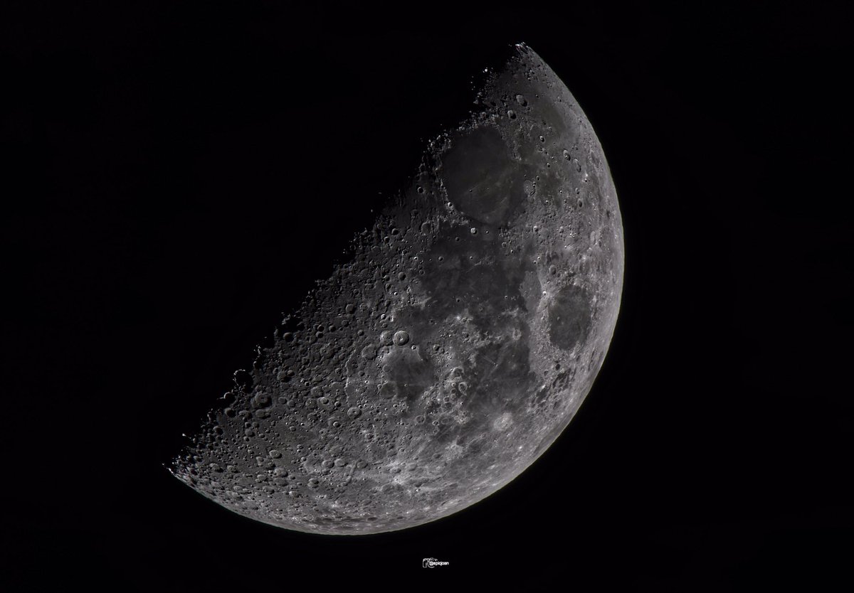 Ahir a arenys de munt @astrofotografia @OMSYSTEMcameras #cielosESA @El_Universo_Hoy @esolympus #Astrophotography #moon #lluna #Luna #OM1mark2