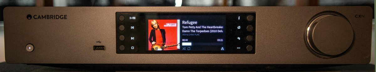 beachroadfilms's tweet photo. I heard once this was one of Steve Jobs favourite albums. #Nowplaying #notspinning Hi-Res audio of Tom Petty's Damn the Torpedoes. It makes my Top10 too. https://t.co/7p0E9cIZpz