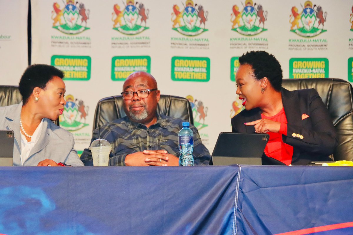 DSBD_SA's tweet photo. Minister Stella Ndabeni-Abrahams has landed at eThekwini Metropolitan Municipality in KwaZulu-Natal province to launch the Annual Labour Activation Programme and Expo housed  at the Durban Exhibition Centre.
#labouractivationprogramme #employment #employmentopportunities https://t.co/wXpRvRIavj