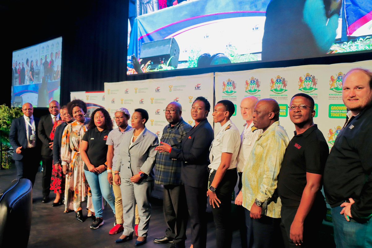 DSBD_SA's tweet photo. Minister Stella Ndabeni-Abrahams has landed at eThekwini Metropolitan Municipality in KwaZulu-Natal province to launch the Annual Labour Activation Programme and Expo housed  at the Durban Exhibition Centre.
#labouractivationprogramme #employment #employmentopportunities https://t.co/wXpRvRIavj