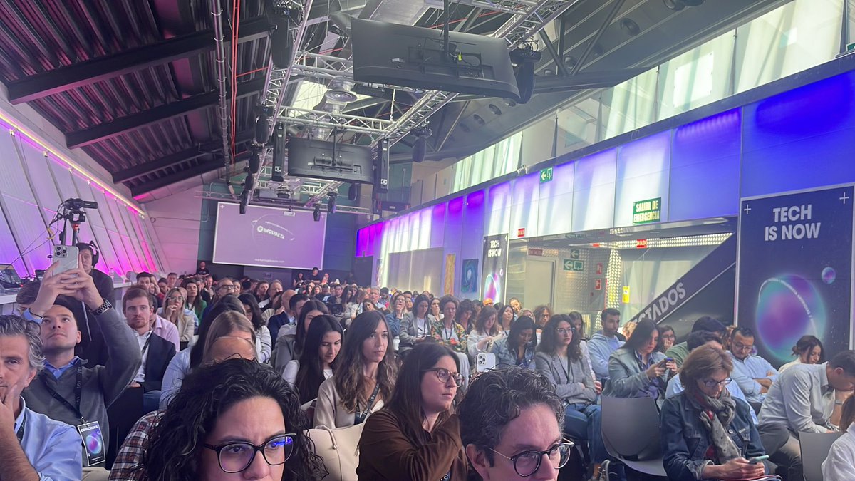 mkdirecto's tweet photo. 🤩Segundo bloque de #Conectados24 y seguimos con la sala llena🙌🏻

Ahora con una interesante mesa redonda sobre los retos y y oportunidades de la Publicidad Programática👾 con FINI (@Fini_golosinas); Refinery89 (@refinery89); Smartclip (@smartclipEurope); Ilunion (@ILUNION) y Telefónica (@Telefonica)