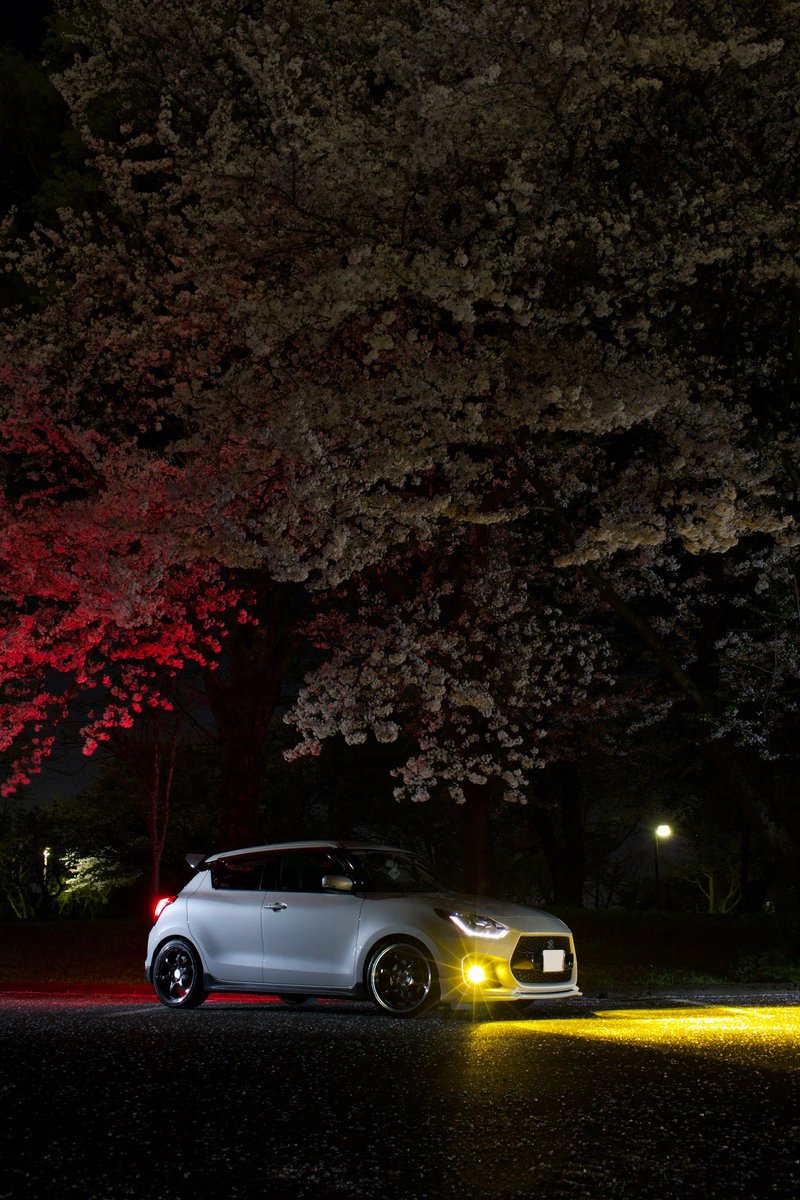 夜桜スイスポ

#スイスポ #ZC33S #スイフトスポーツ