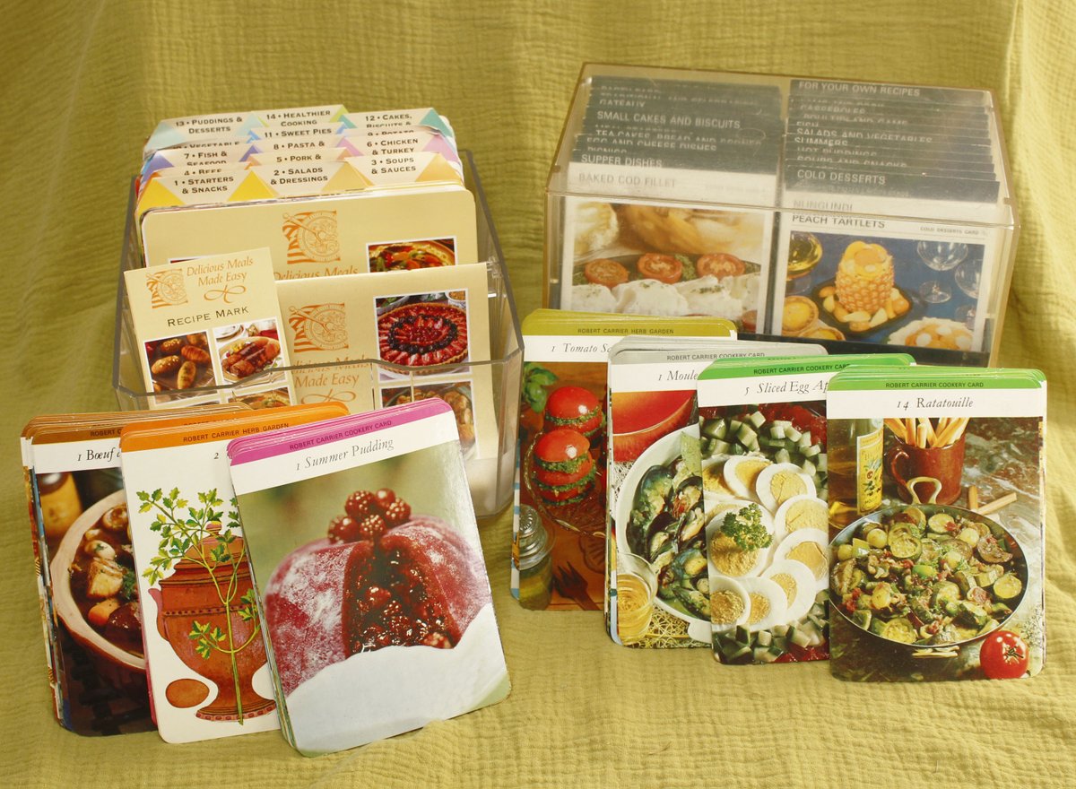 Tread_Softly_2's tweet photo. Vintage Cookery Cards - Robert Carrier, Paul Hamlyn, Delicious Meals Made Easy.
https://t.co/QprjOMzDyS

#VintageCollectibles #cooking #recipes #vintagelove #foodlovers https://t.co/Hr8jHBHHBP