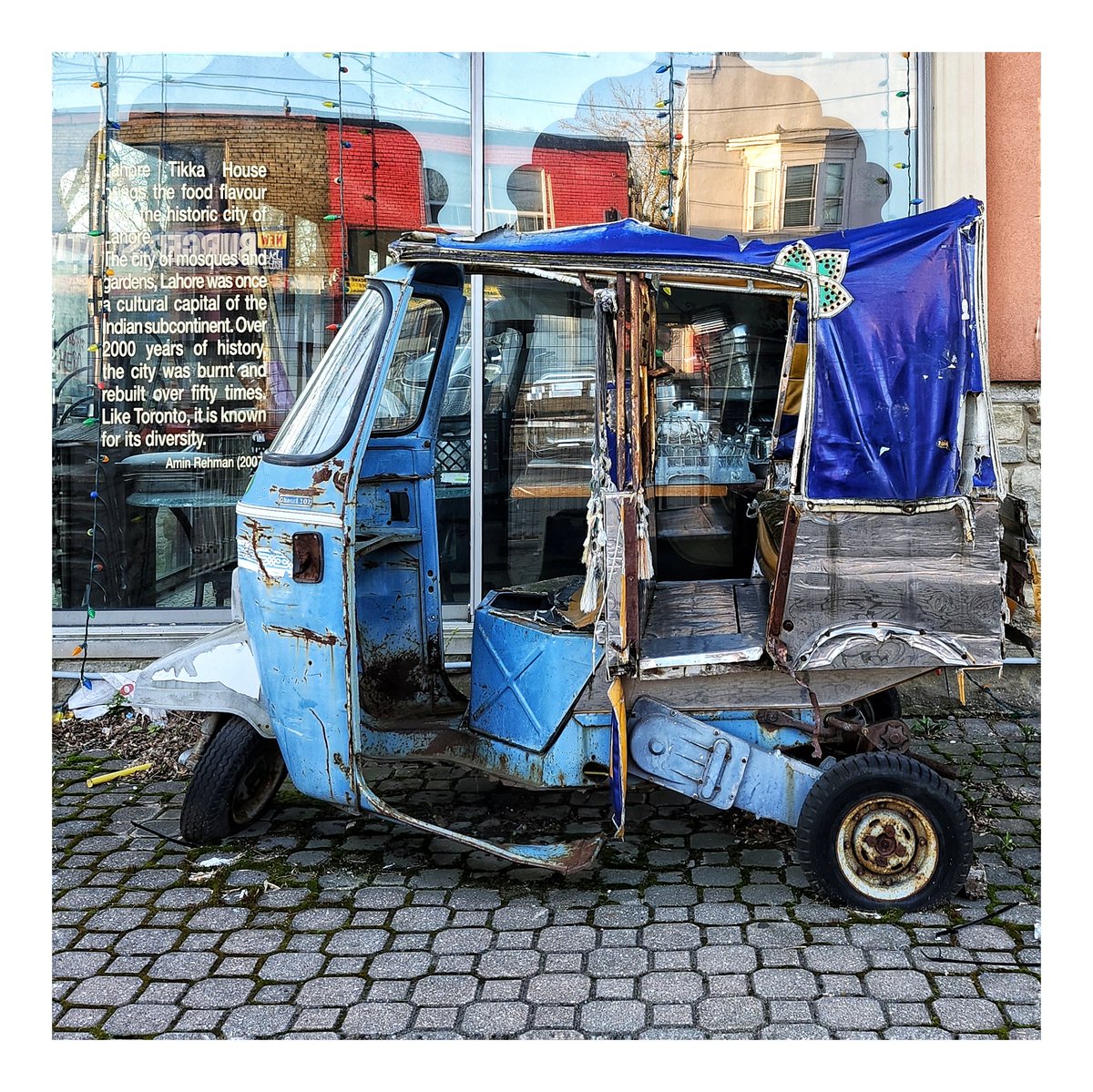 Lahore Tikka Jitney. #Toronto #GerrardIndiaBazaar #GerrardStreetEast #LahoreTikkaHouse #Jitney #Photography