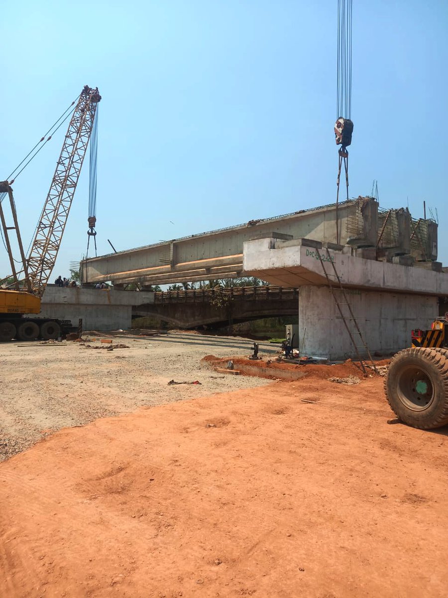 MEIL_Group's tweet photo. Watch the #MEIL teams launch a prestressed concrete girder for a major bridge in the #Chengala #Neeleswaram Road Project in #Kerala.
#BuildingTheNation https://t.co/N8Z2lDzS3a