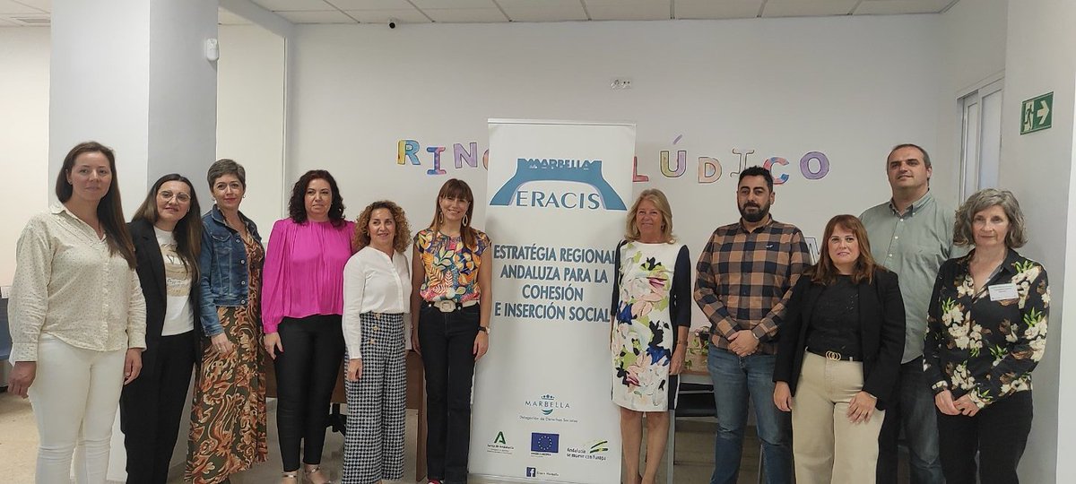 La alcaldesa y la delegada provincial de Inclusión Social se reúnen con el equipo encargado del Programa Eracis + en el Centro Cívico Las Albarizas, al que se han incorporado cuatro técnicos. El objetivo es lograr la inclusión social a través del empleo de 850 personas