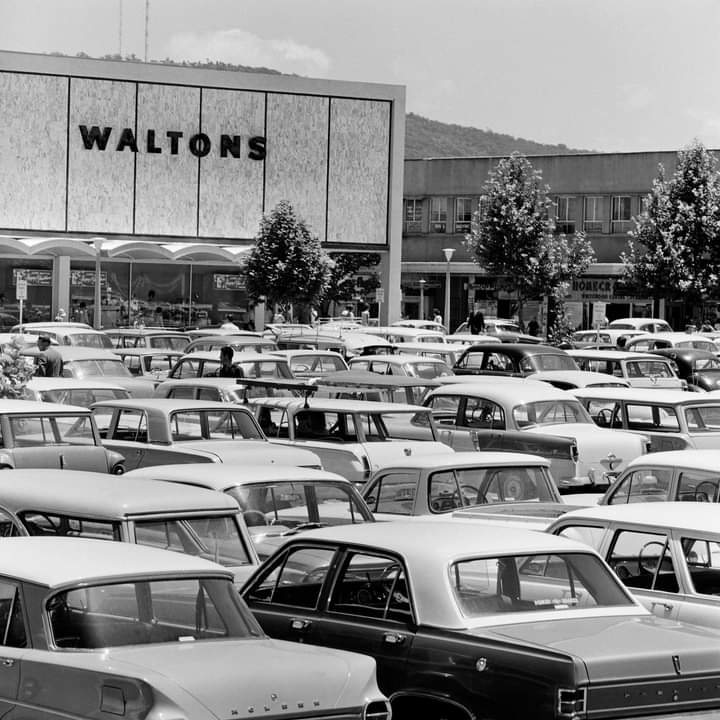 Full metal car park at Monaro Mall, Canberra 1966.

Pic: National Archives
