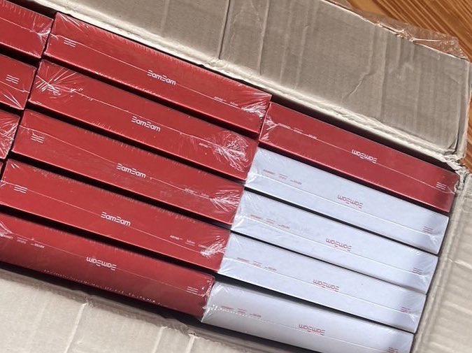 NP1A97's tweet photo. ฝากรีค้าบบบ 

         ตังหมดเเล้วค่ะ55
⛔️  ยังเหลืออยู่สีละประมาณ 30-40 บั้มค้าบ 

 -`♡´-  อัลบั้ม BamBam BB3  -`♡´-

>  บั้มละ 197 บาท <

💚เลือกสีได้ค่า
🎁ไม่เเกะซีล 
📮พร้อมส่ง ส่งฟรี

🛒สนใจ เมนชั่นหรือ DM ค่า  

#SourandSweet  #ตลาดนัดอากาเซ่ #ตลาดนัดเมนแบม #ตลาดนัดแบมแบม https://t.co/tUwNHEVTcg