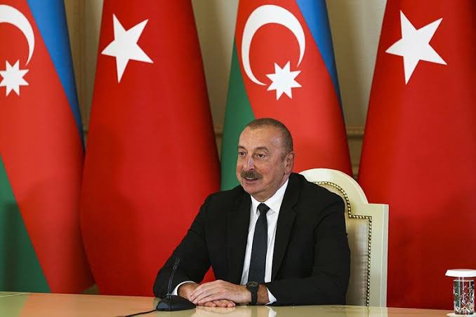 Azerbaycan Cumhurbaşkanı İlham Aliyev, 'Türkiye-Azerbaycan Üniversitesinin Kurulmasına İlişkin Mutabakat Zaptı'na onay verdi.