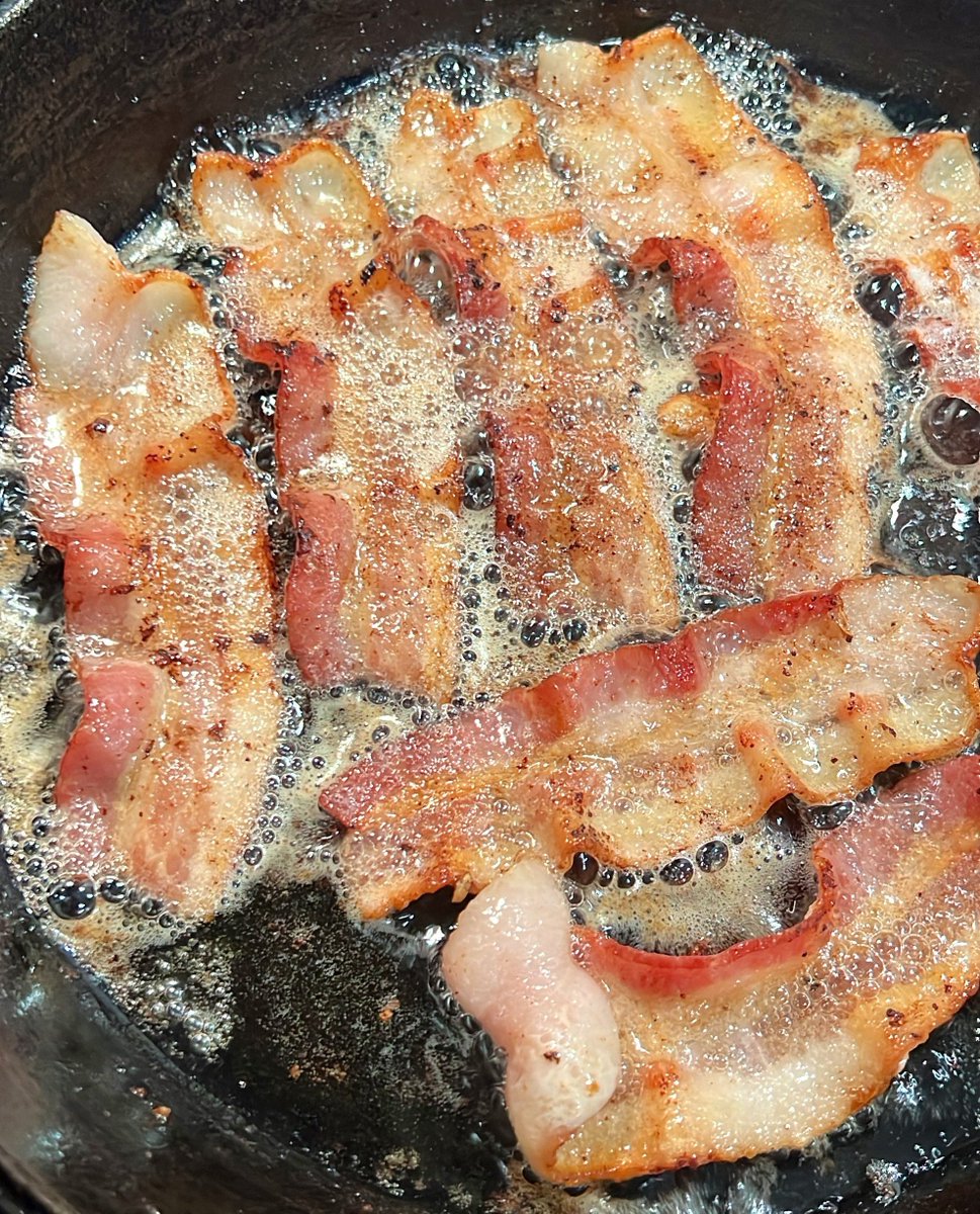 Can you hear the sizzle?
#food #foodie #cwshumate #shumate #bacon #breakfast #delicious