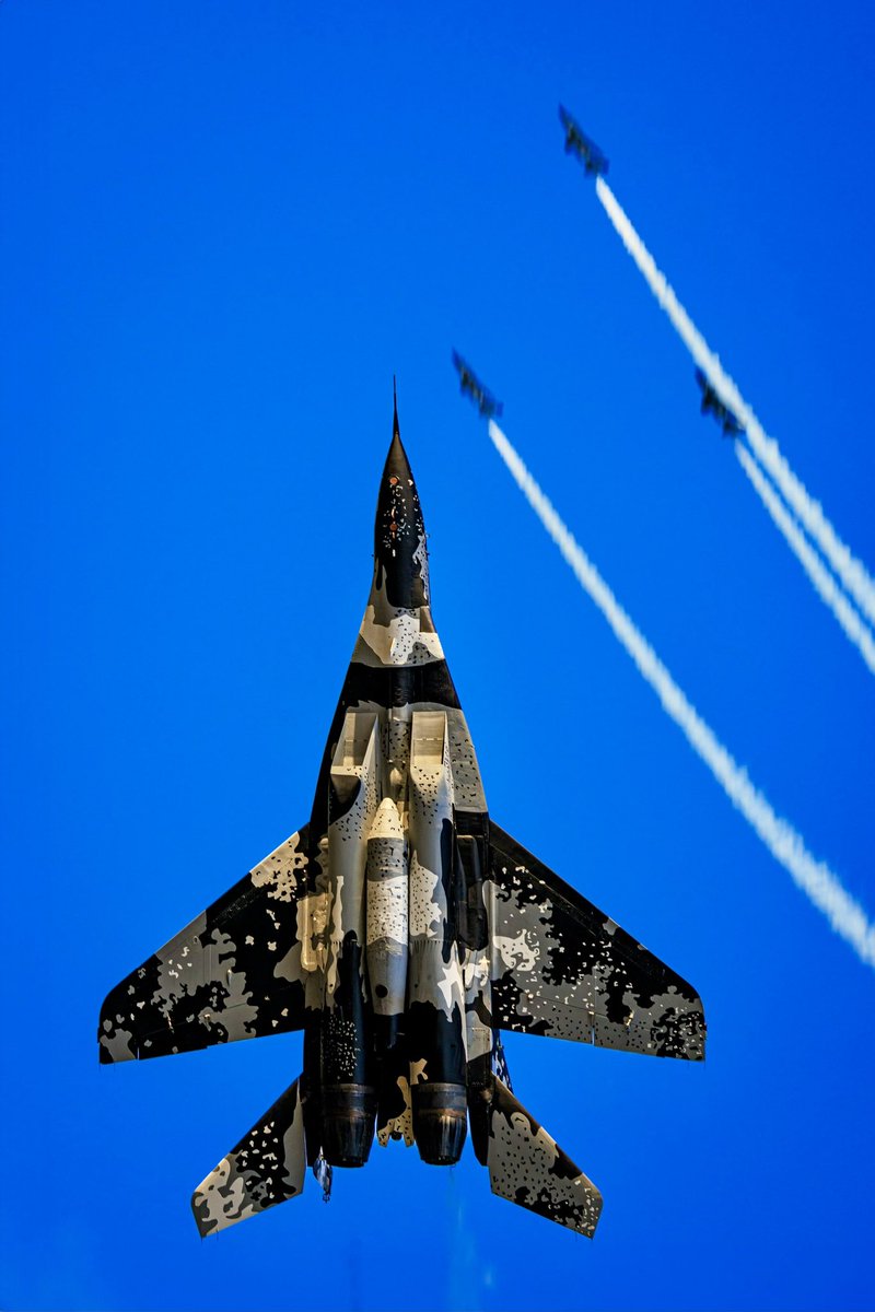 The @PolarisProgram Ghost Squadron MiG-29, piloted by @rookisaacman, performing during the 50th anniversary of the @SunnFunFlyIn Aerospace Expo. Photo credit: me for @flysnf #snf24