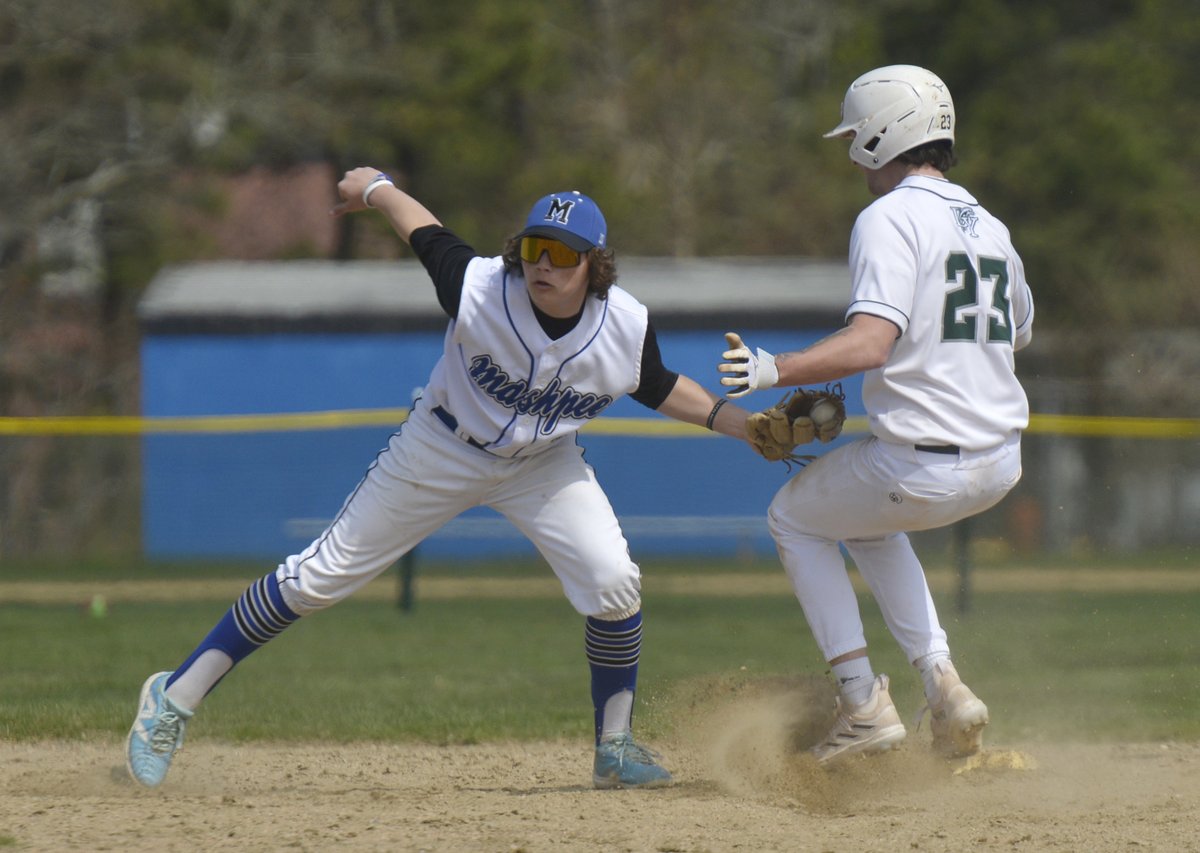 Mashpee hosted D-Y in baseball action Monday. Mashpee won 2-1. Photos: capecodtimes.com/picture-galler… @capecodtimes @MashpeeAthletic #mashpee @dyadvantage