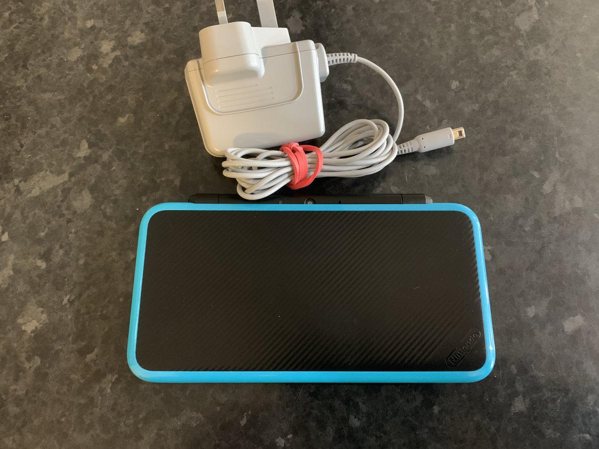 NEW IN Nintendo 2DS XL with Official Charger £140 #retroshop #retrogaming #retrogamingcommunity #xbox #playstation #sega #nintendo #atari #retrotoys #toys #leighonsea #southend #rayleigh #hadleigh #benfleet #essex
