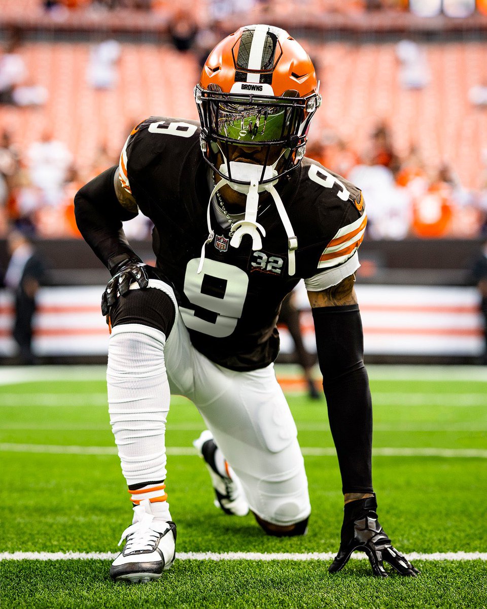 Good Morning My Cleveland Browns Family!! 
Grant Delpit in just 13 games😤
PFF Grade 70.0
Tackles 80
Sacks 1.5
Interceptions 1
Forced Recovered 1
#DawgPound 
#NFL 
#DefenseWinsChampionships